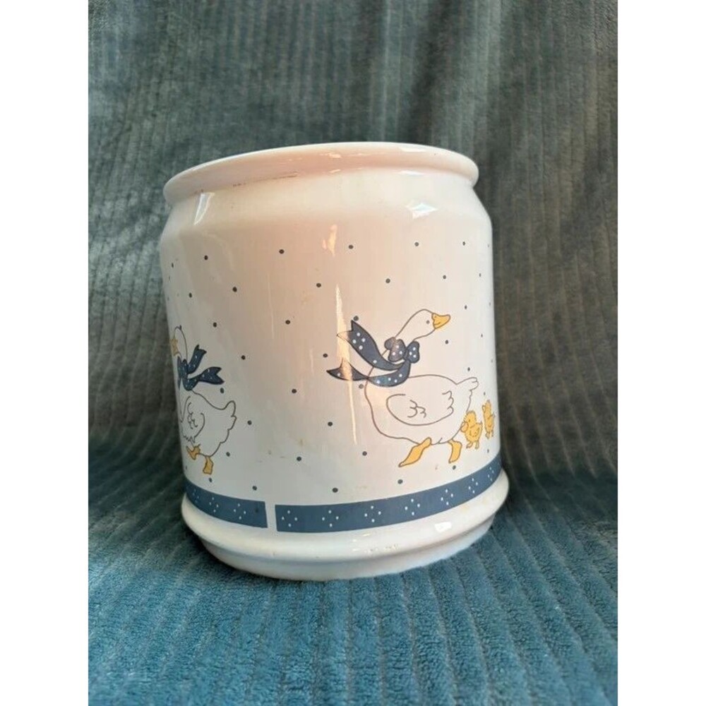 Vintage 1980s Country Goose Ceramic Kitchen Canister Crock 7” No Lid Stains Vtg